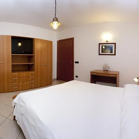 Aparthotel Olga's Relais 4*